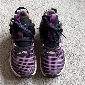 Gently Worn Youth Purple Nike Basketball Sneakers